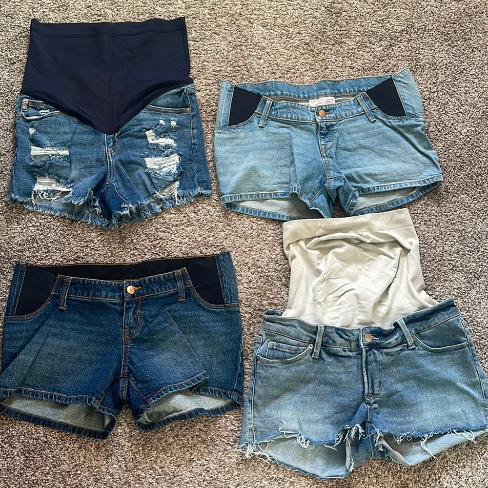 Maternity shorts